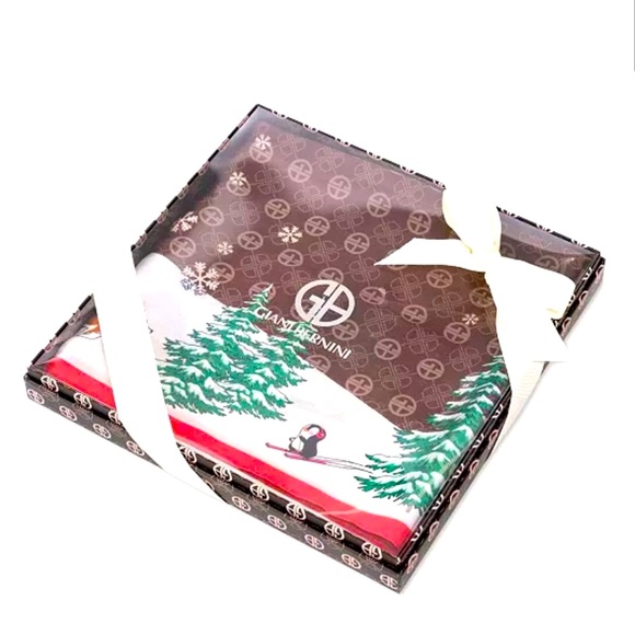 Giani Bernini Holiday Bears Square Scarf ✨ Christmas Gift Ready! - Picture 3 of 7